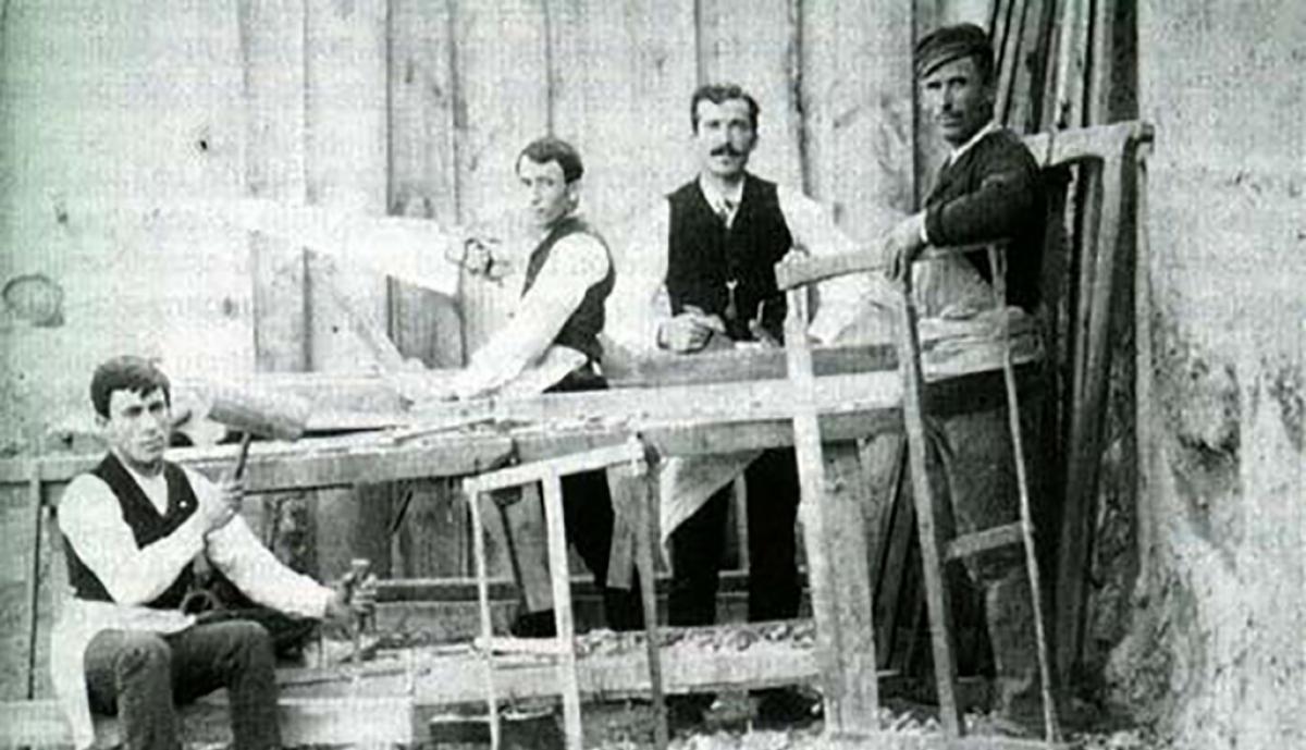 Dificultades para poner en marcha sociedades obreras: el caso de los canteros y carpinteros de Lugo (1900)